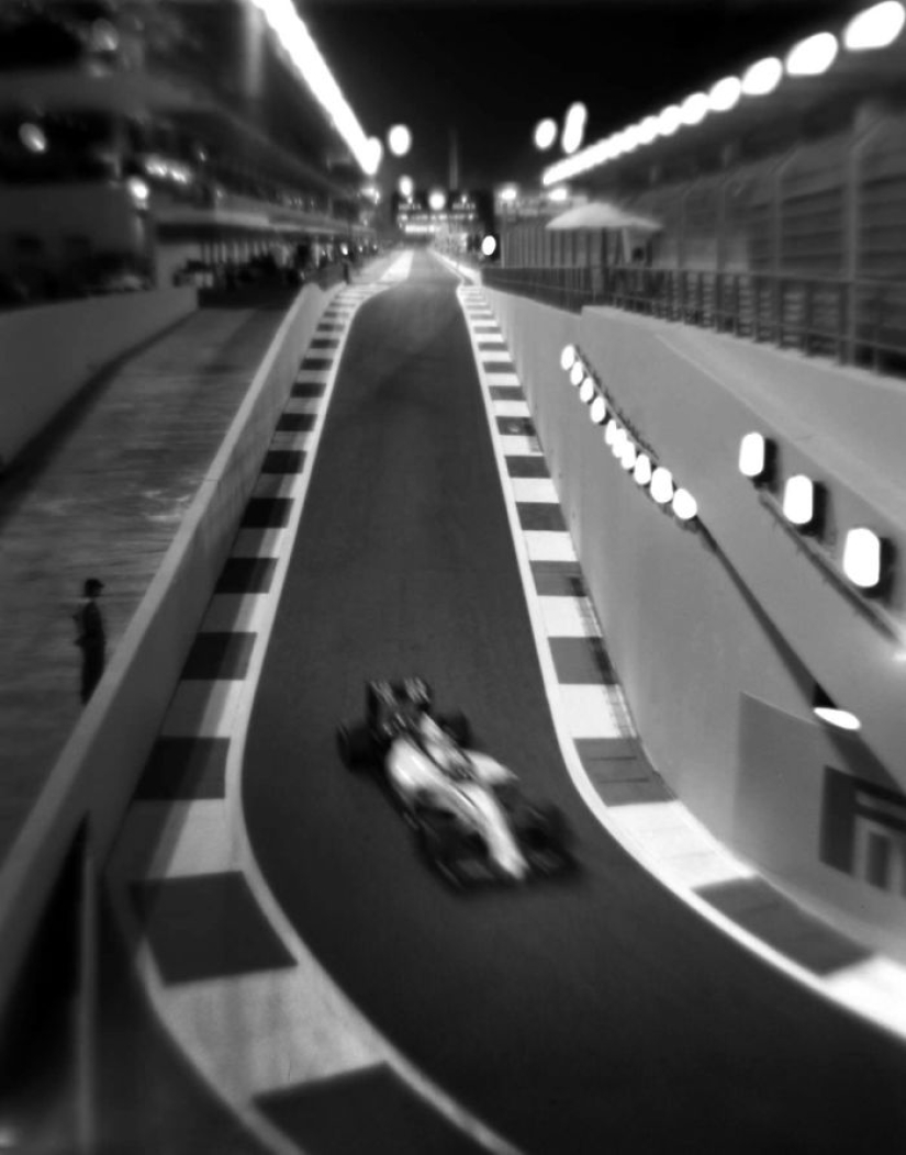 The photographer shot Formula 1 on a century-old camera