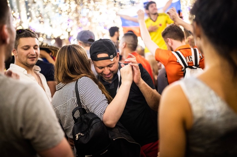 "The place of attraction is Nikolskaya": how the most football street in Russia looks during the 2018 World Cup "The place of attraction is Nikolskaya": how the most football street in Russia looks during the 2018 World Cup