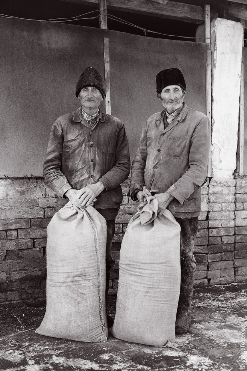 The project "Twins" by Hungarian photographer Janos Shtekovich