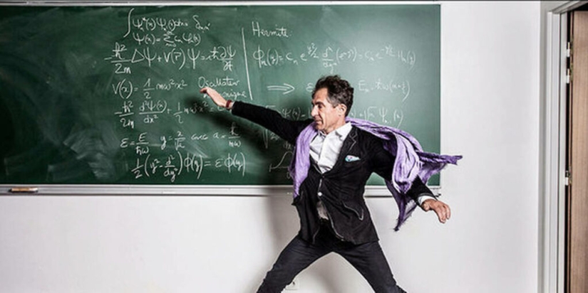 The scientist gave out a photo of a sausage for a picture from space. Twitter believed The scientist gave out a photo of a sausage for a picture from space. Twitter believed