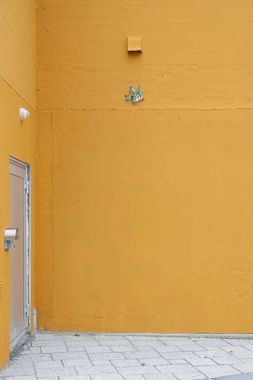 The secret life of housing and communal services workers in drawings by a Belgian artist The secret life of housing and communal services workers in drawings by a Belgian artist