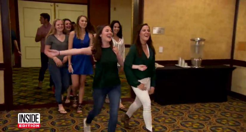 The sperm donor met for the first time with 19 biological children at once The sperm donor met for the first time with 19 biological children at once