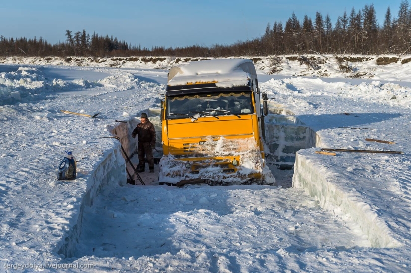 The trucker's worst nightmare The trucker's worst nightmare