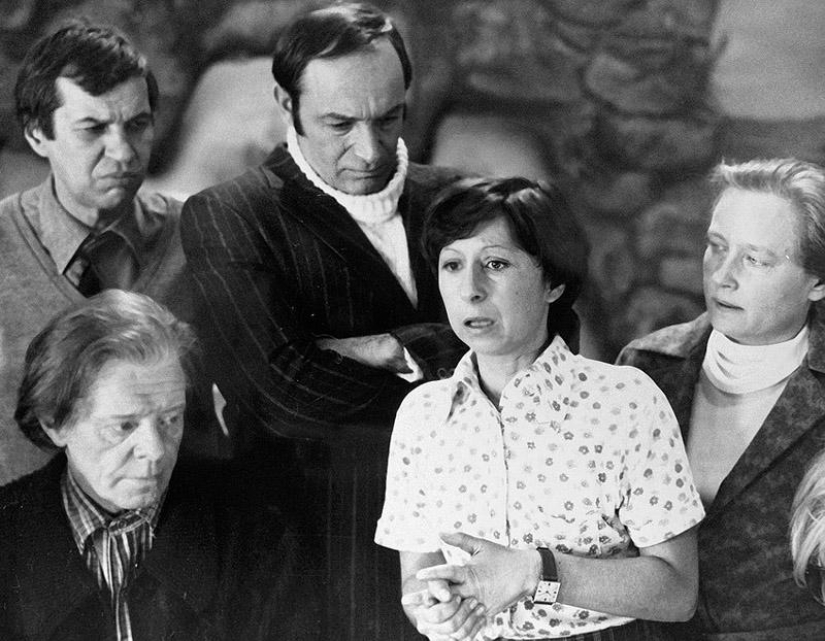 The unsightly truth of human relations: curious facts about the movie "Garage" The unsightly truth of human relations: curious facts about the movie "Garage"