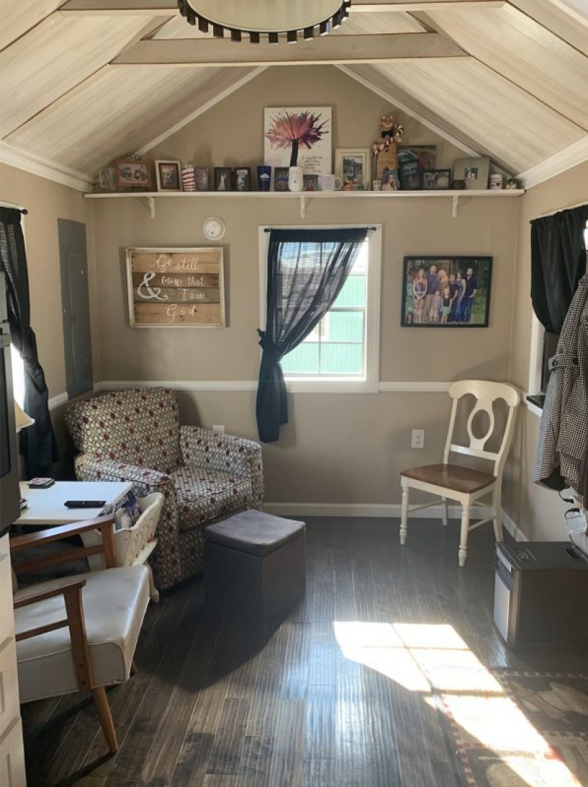 The village of introverts, or Every American child has a separate house