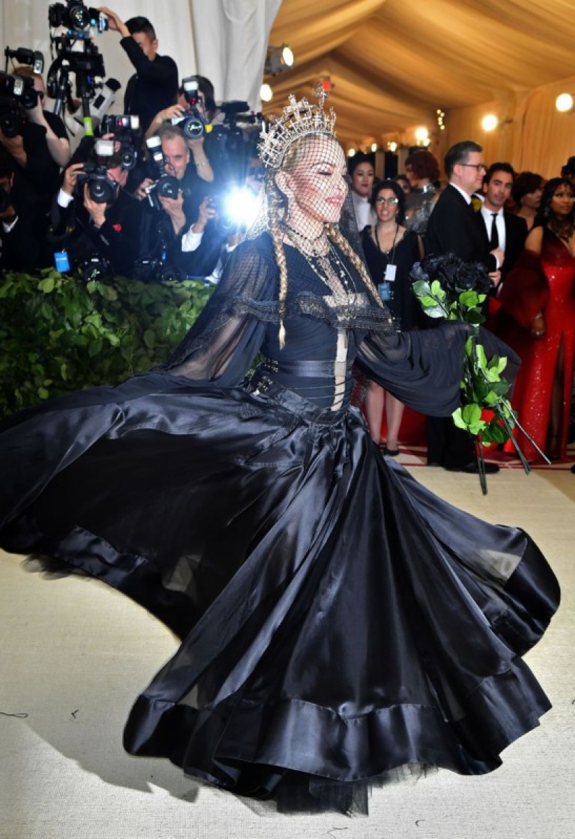 The Virgin Mary, Jesus Christ, the Pope and other images of stars at the Met Gala 2018 The Virgin Mary, Jesus Christ, the Pope and other images of stars at the Met Gala 2018