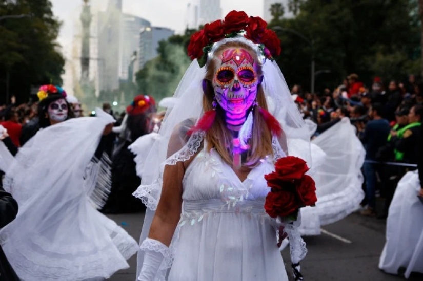 The Walking Dead: un desfile tradicional en honor al Día de Muertos se llevó a cabo en México