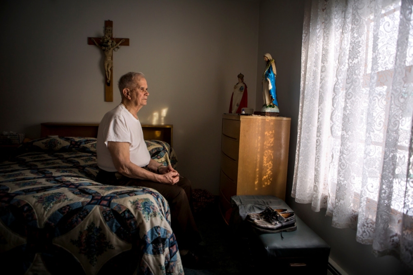 The winner of the Getty Images competition looks into American bedrooms