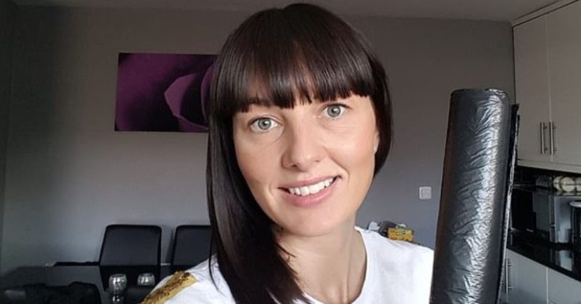 The woman came to the party in a dress from a garbage bag and was irresistible