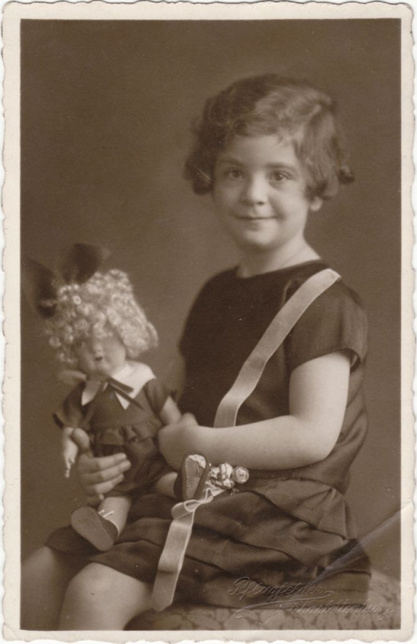 They didn't have time to play enough dolls