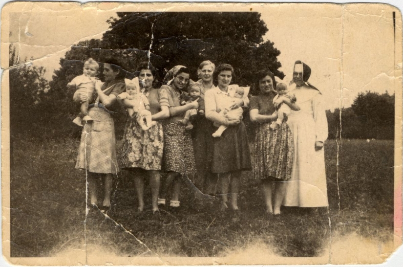 They didn't have time to play enough dolls