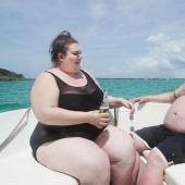 Thin people are not allowed to enter: a hotel for overweight people, where no one laughs at being overweight