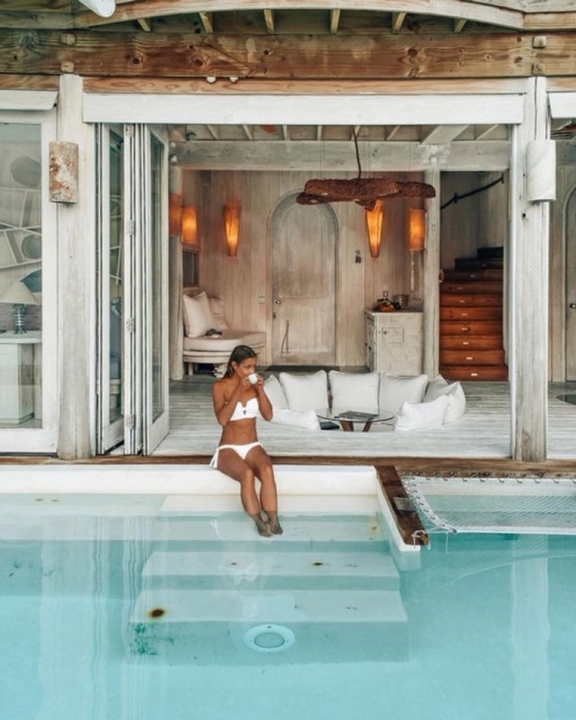 This 46-year-old blogger in a bikini is mistaken for a 20-year-old girl