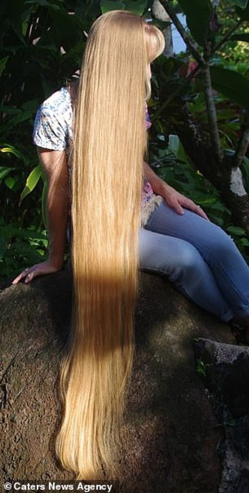Three nuts for Rapunzel: long and luxurious hair thanks to peanut butter