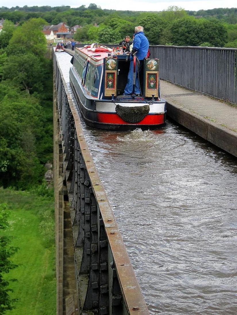 Three of the most impressive water bridges in the world