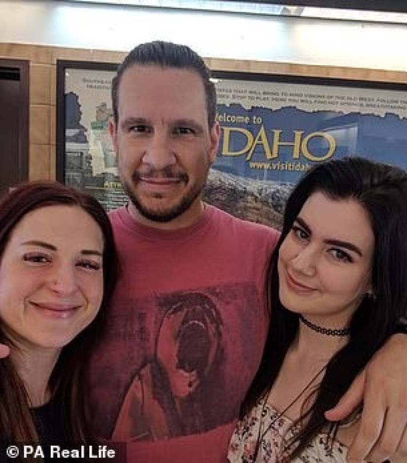 Threesome is more fun: an 18-year-old girl went to the other side of the country to lose her virginity in a Swedish family