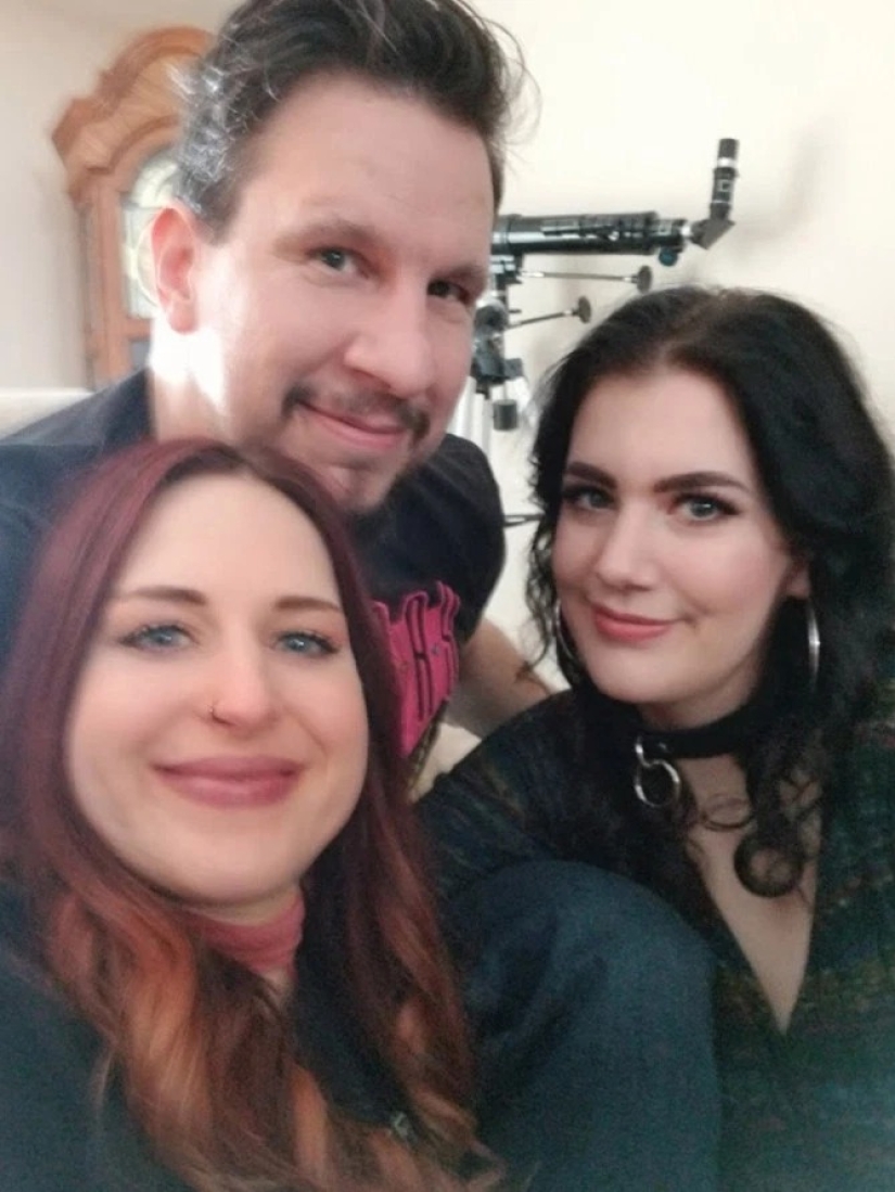 Threesome is more fun: an 18-year-old girl went to the other side of the country to lose her virginity in a Swedish family