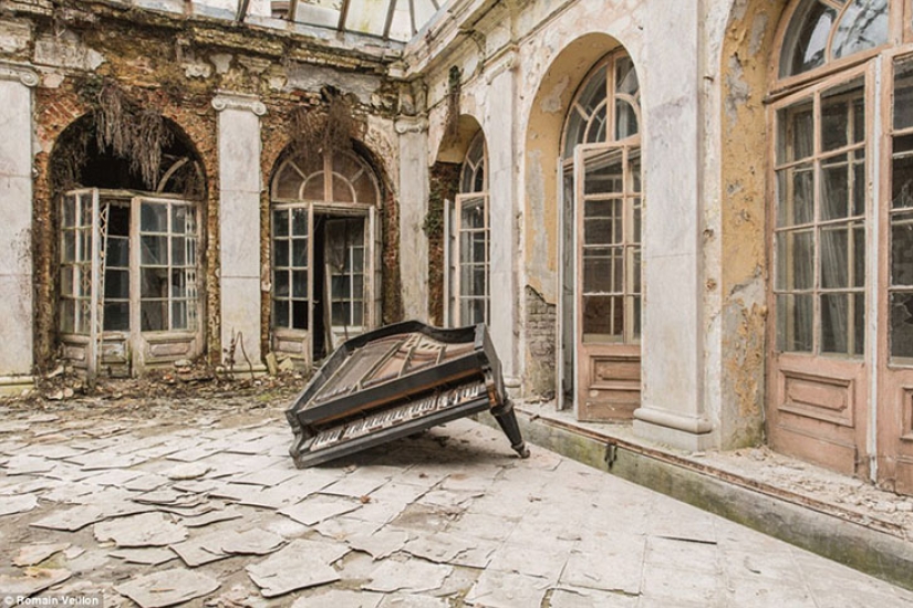 Time sleeps here: the beauty of the ruins in the lens of French photographer Roman Veyon Time sleeps here: the beauty of the ruins in the lens of French photographer Roman Veyon