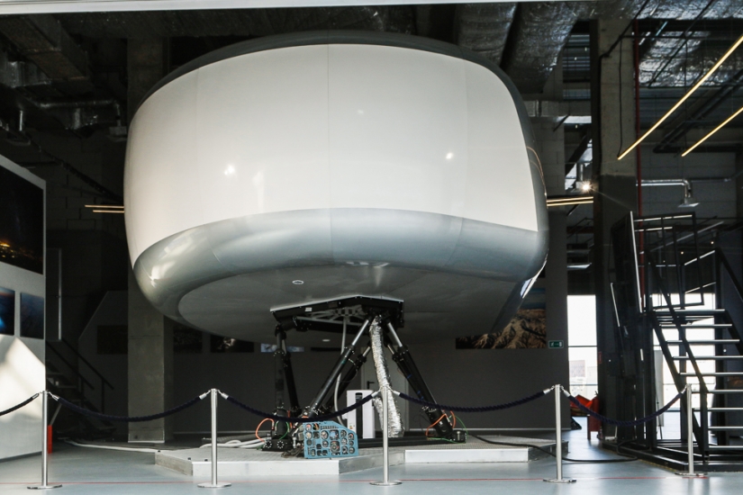 Todo está bien, estamos cayendo: a la gente común se le da el control de un avión de pasajeros Todo está bien, estamos cayendo: a la gente común se le da el control de un avión de pasajeros