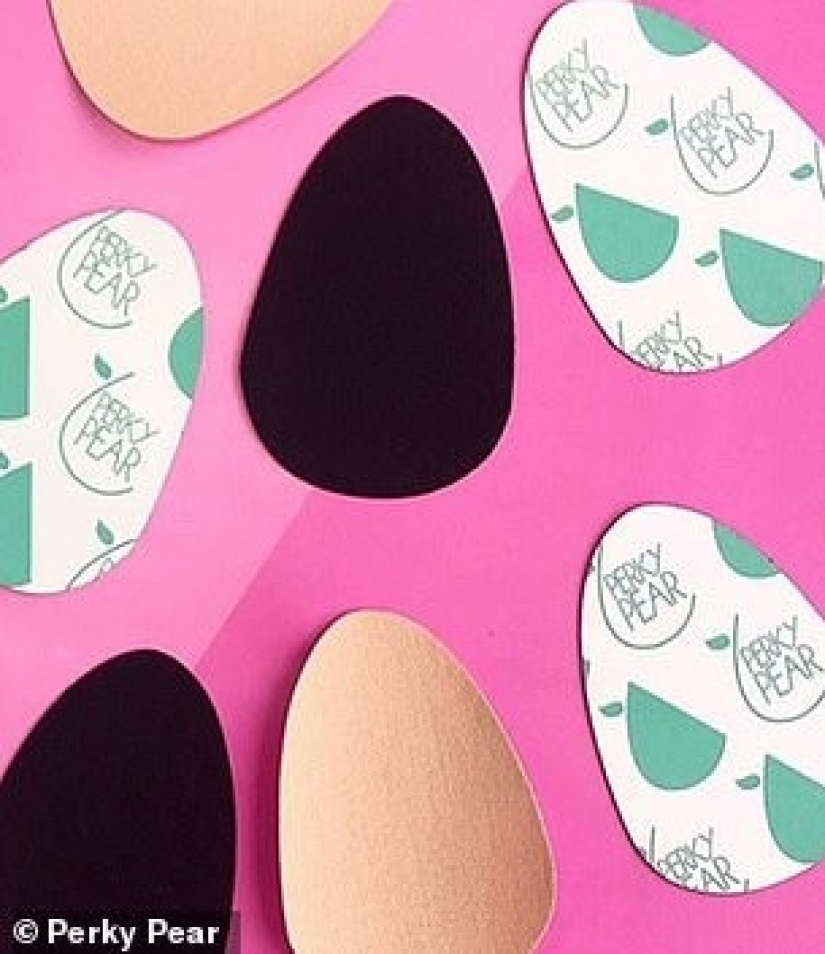 Todo lo ingenioso es simple: las hermanas gemelas ganaron un millón en un levantamiento de senos barato