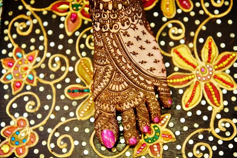 Todos los Hindúes lo Hacen, o una Boda India Real