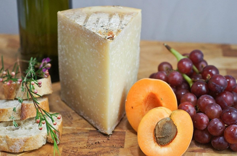 Top 10 cheeses worth trying Top 10 cheeses worth trying