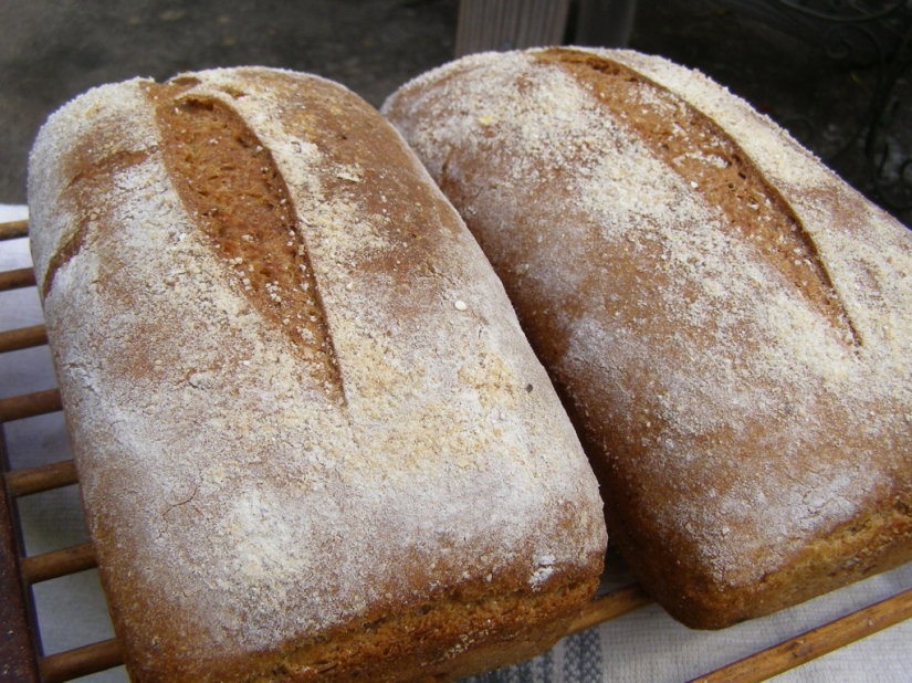 Top 10 foods that make us happy