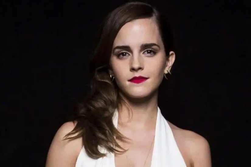 Top 20 Beautiful Women of The World 2022