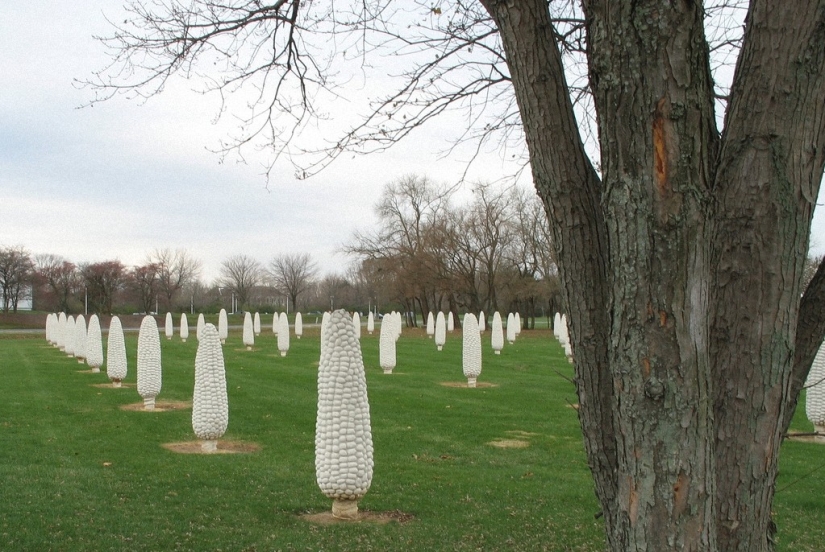 Top 20 Roadside Attractions in America