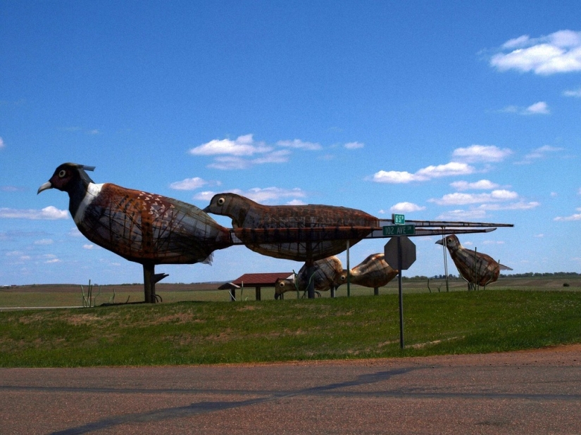Top 20 Roadside Attractions in America