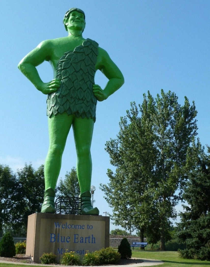 Top 20 Roadside Attractions in America