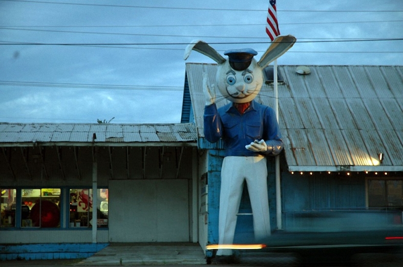 Top 20 Roadside Attractions in America