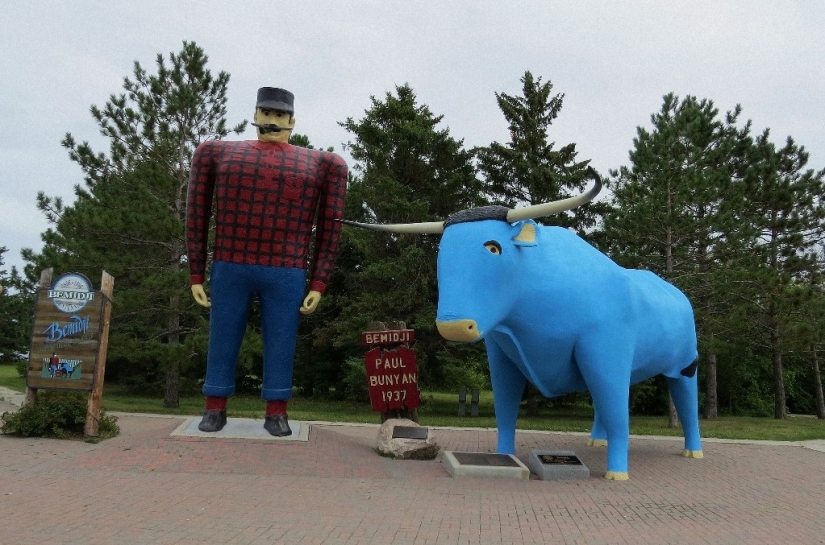 Top 20 Roadside Attractions in America
