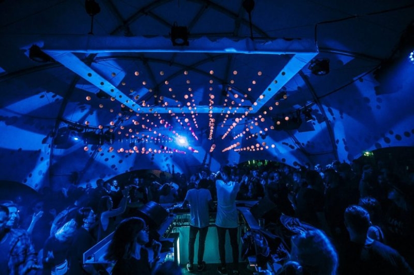 Top of the coolest dance clubs in the world