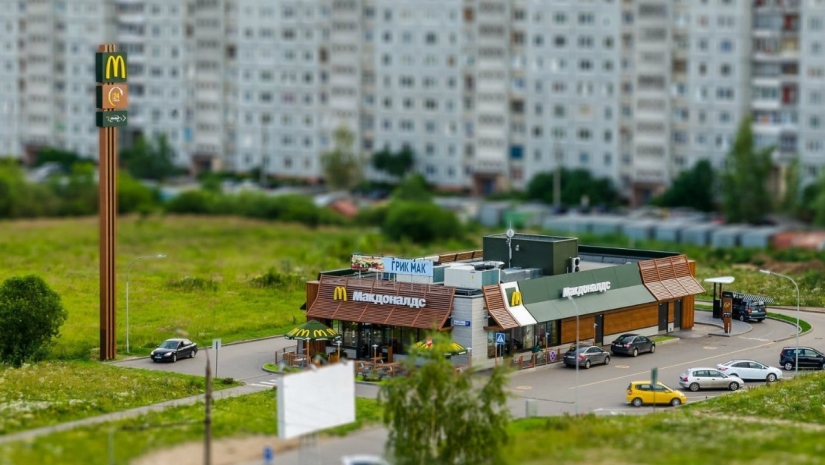 Toy Motherland: the urban landscapes of Russia in the tilt-shift lens