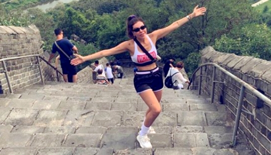 TP and juche: Brazilian model almost went to jail in North Korea because of a passion for selfies TP and juche: Brazilian model almost went to jail in North Korea because of a passion for selfies