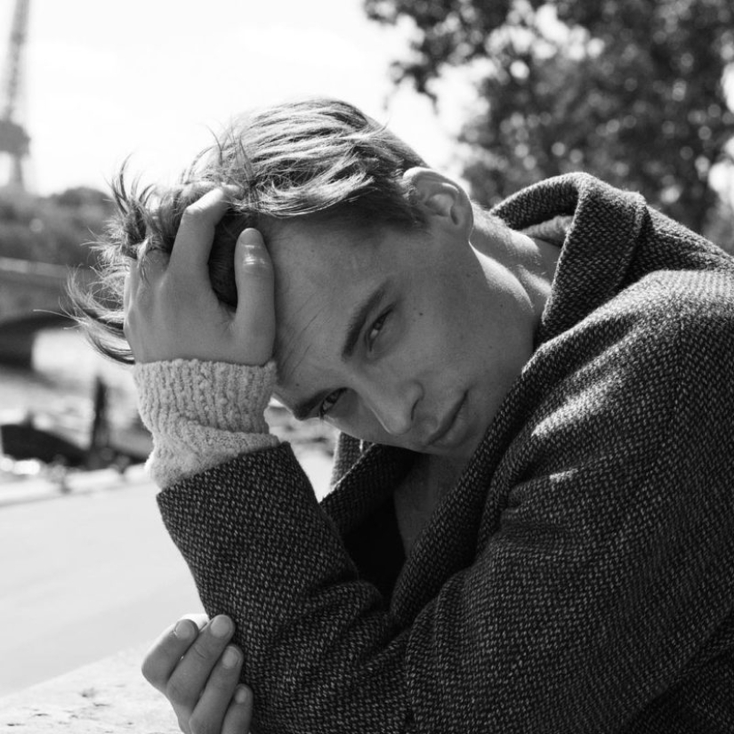 Travel, cool cars and modeling: how the world's youngest unmarried billionaire lives Travel, cool cars and modeling: how the world's youngest unmarried billionaire lives