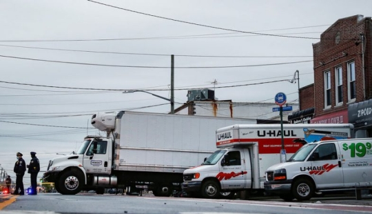 Trucks with dozens of corpses have been found in New York, some of them have already begun to decompose Trucks with dozens of corpses have been found in New York, some of them have already begun to decompose