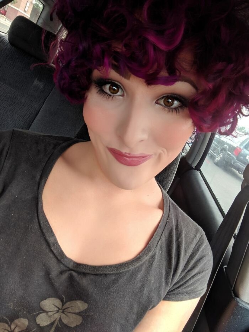 Turning from a guy into a girl: Taylor Raves has been documenting her transgender transition for 2 years Turning from a guy into a girl: Taylor Raves has been documenting her transgender transition for 2 years