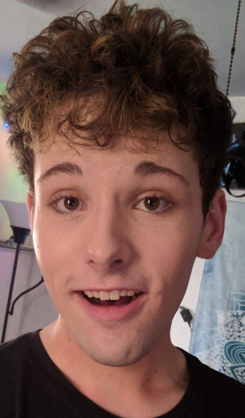 Turning from a guy into a girl: Taylor Raves has been documenting her transgender transition for 2 years Turning from a guy into a girl: Taylor Raves has been documenting her transgender transition for 2 years