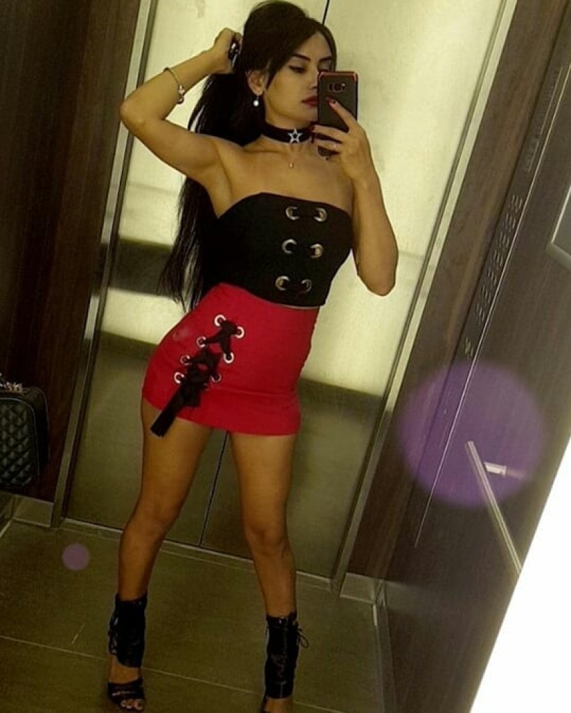 Tuve que aprender inglés, o cómo la modelo se deshonró en Instagram