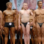 Un amigo entre extraños, un extraño entre los suyos: 18 magníficos casos de disfraz