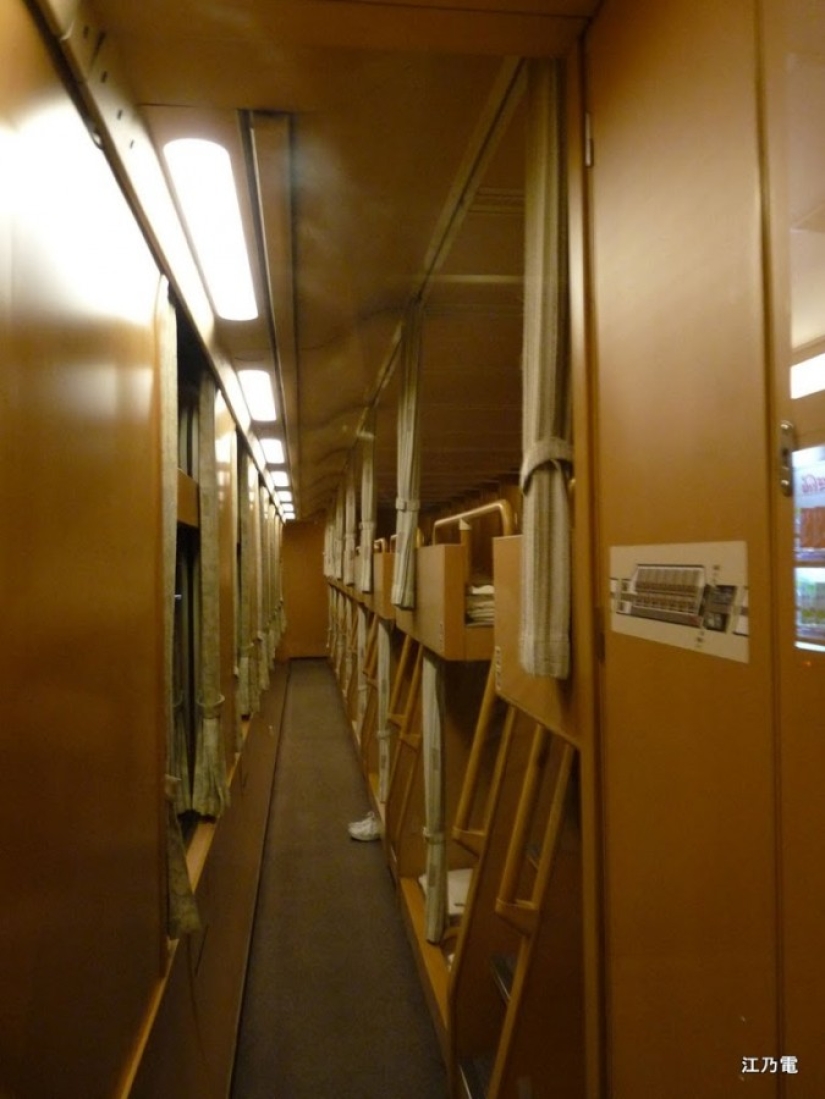 Un asiento reservado en el tren nocturno japonés Sunrise Izumo