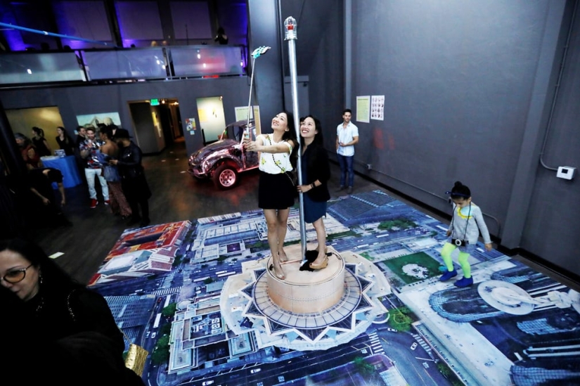 Un ex residente de un Club de Comedia abrió un museo de selfies en los Estados Unidos