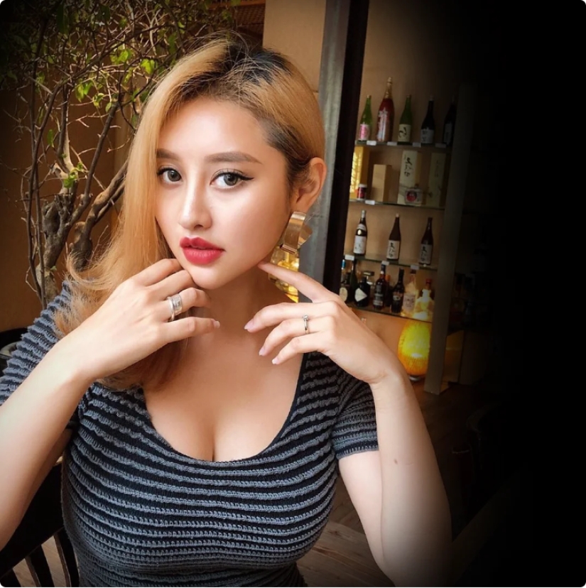 Un extraño entre los suyos: cómo vive la modelo japonesa Rossi, cuya altura es de 185 cm Un extraño entre los suyos: cómo vive la modelo japonesa Rossi, cuya altura es de 185 cm