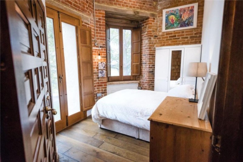 Un pequeño castillo por mucho dinero: una pareja británica vende una mansión restaurada por un millón de dólares