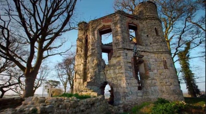 Un pequeño castillo por mucho dinero: una pareja británica vende una mansión restaurada por un millón de dólares