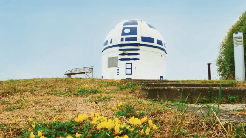 Un profesor alemán repintó el observatorio en el droide R2-D2 de Star Wars