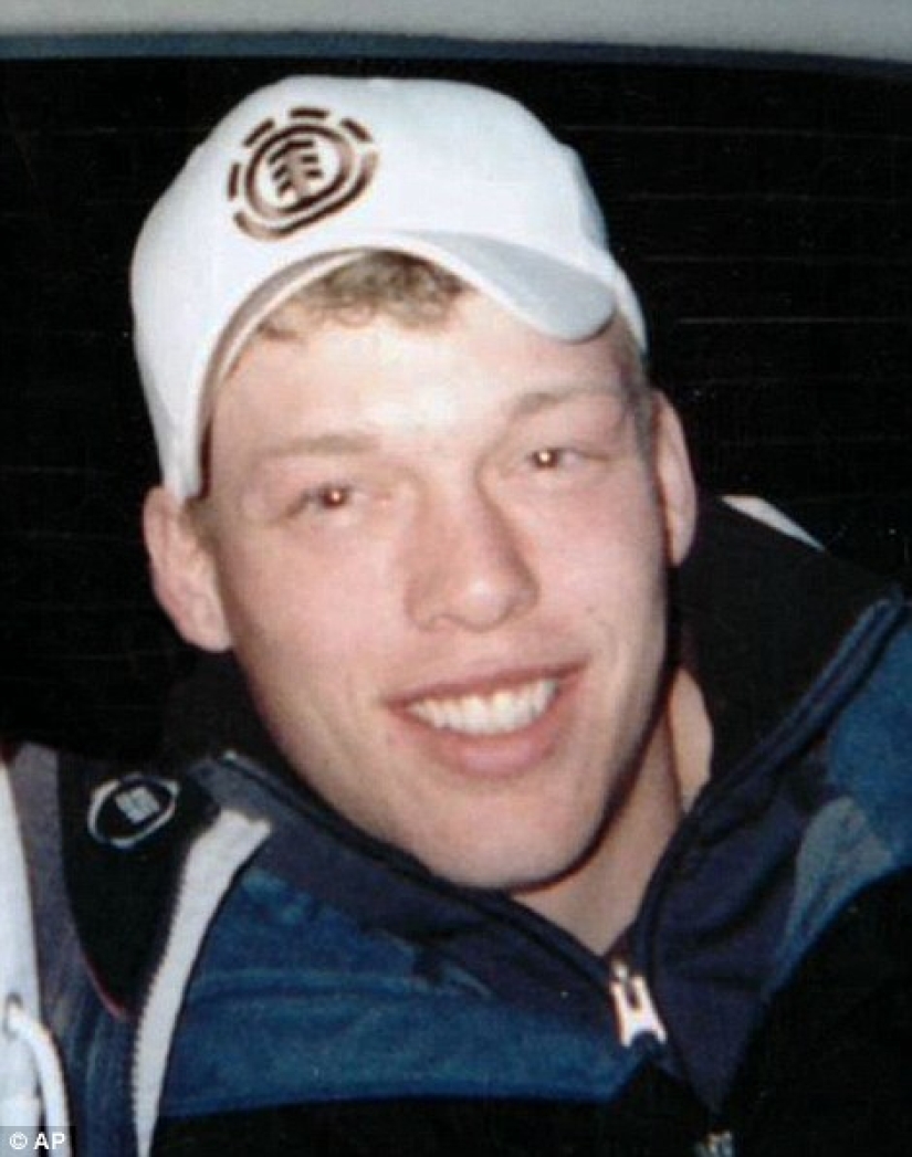 Un suicidio fallido le trasplantó la cara y comenzó una nueva vida para él