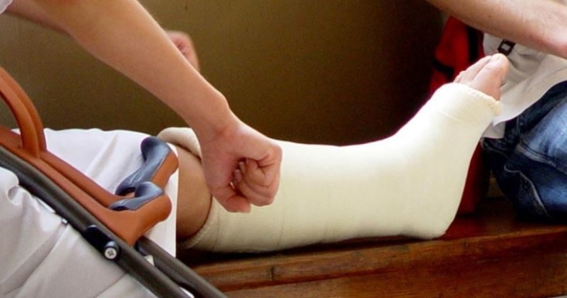 Un vándalo derribó un monumento a un antifascista croata: el karma lo alcanzó al instante Un vándalo derribó un monumento a un antifascista croata: el karma lo alcanzó al instante